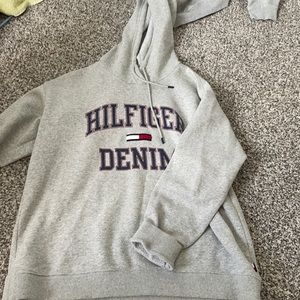 Tommy Sweatshirt
